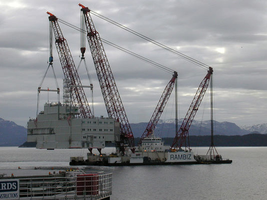 Galvanized Hydraulic Hoisting Winch For Trawler And Ship Platform